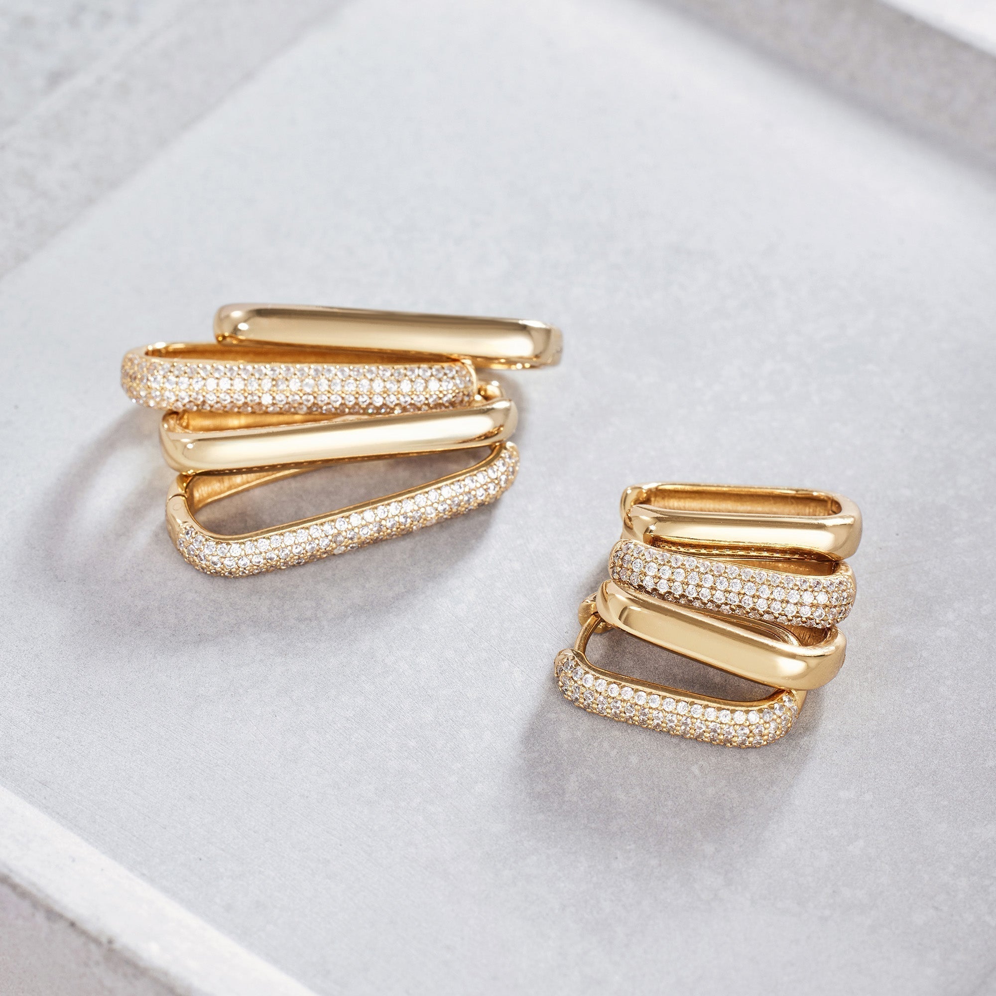 Store Icon Pavé-ringer | 16k gull