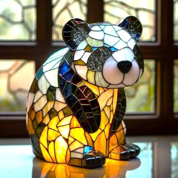 Figaro – Magisk vitrangelampe med panda