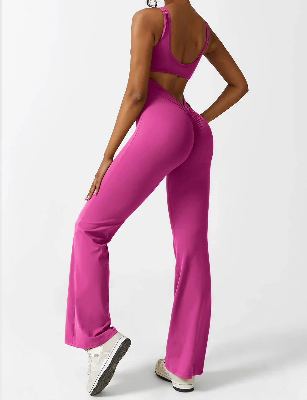 Pyloo Sierra | Jumpsuit med åpen V-rygg