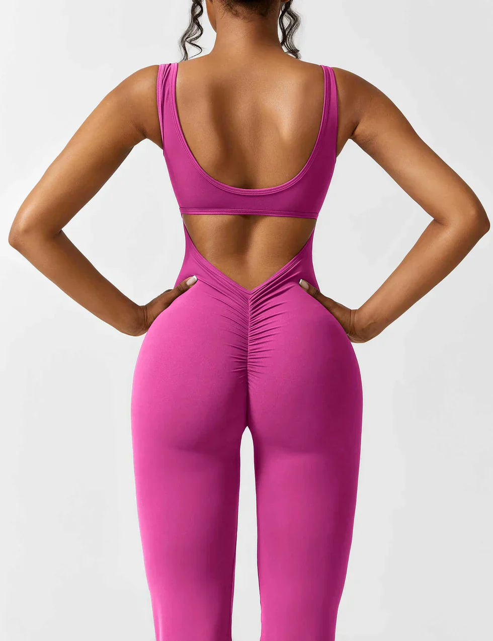 Pyloo Sierra | Jumpsuit med åpen V-rygg