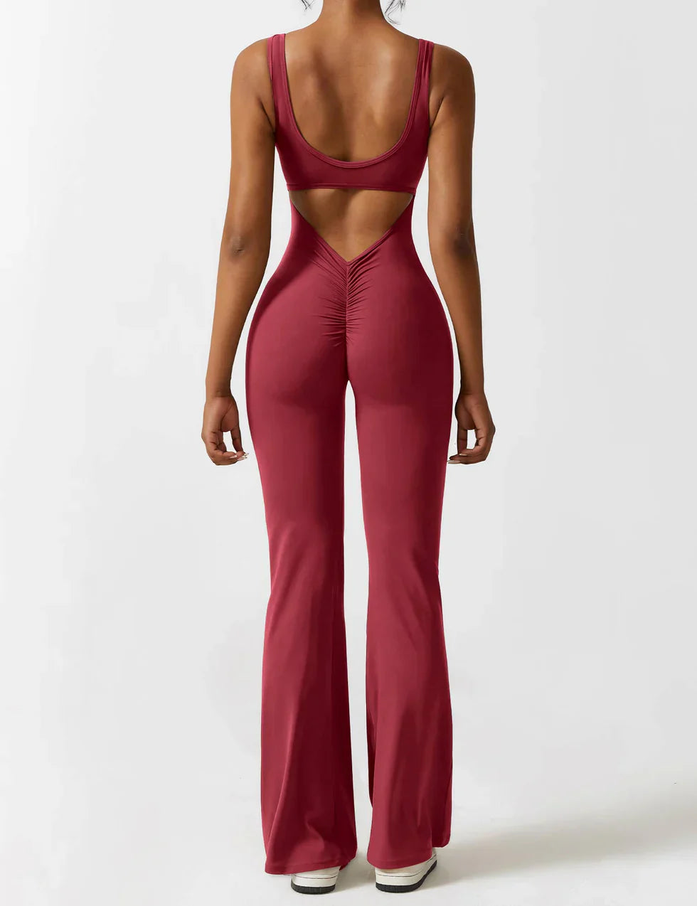 Pyloo Sierra | Jumpsuit med åpen V-rygg